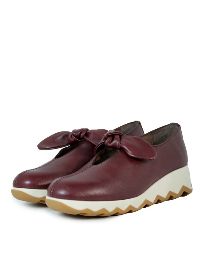 ZAPATO DE CUÑA CON LAZO DECORATIVO WONDERS A-7611 BURDEOS