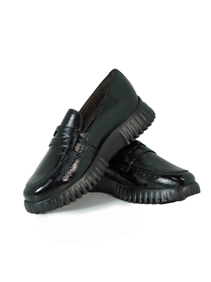 MOCASÍN DE CHAROL SOFISTICADO WONDERS A-4402 NEGRO