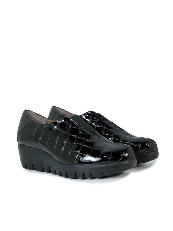 ZAPATO DE CHAROL WONDER C-33340 NEGRO