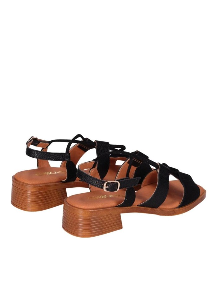 SANDALIAS DE PIEL NEGRAS CONTACÓN BAJO MUJER CHIKA 10 BINKA 11 NEGRO