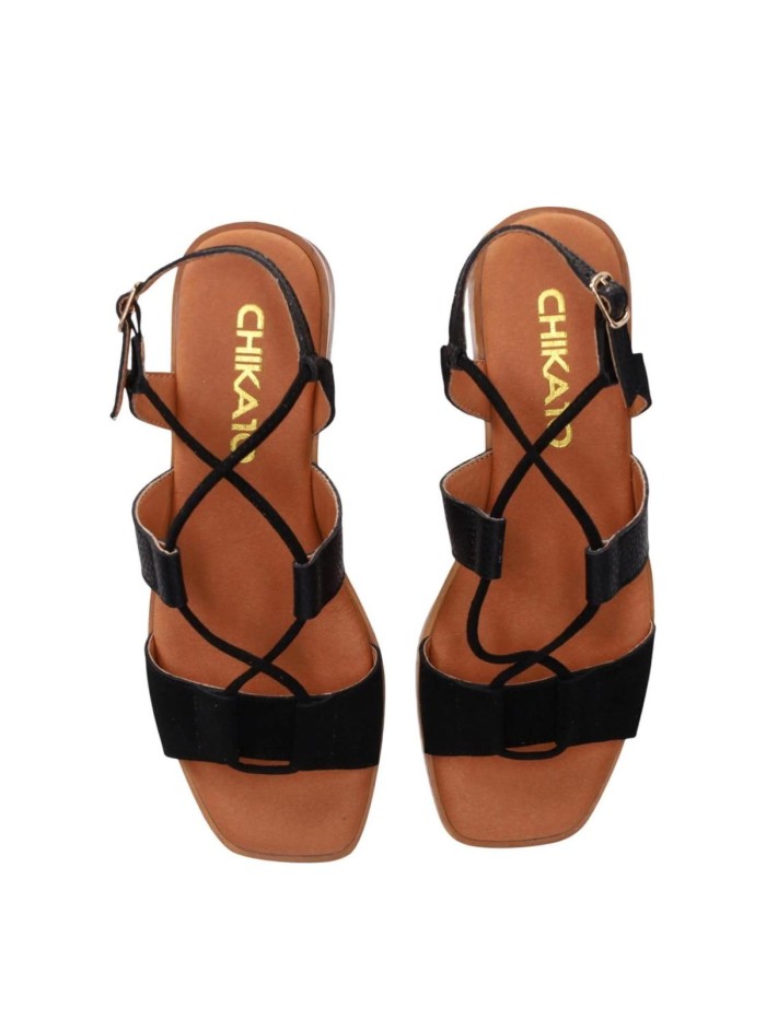 SANDALIAS DE PIEL NEGRAS CONTACÓN BAJO MUJER CHIKA 10 BINKA 11 NEGRO