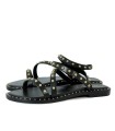 SANDALIAS PLANAS DE PIEL NEGRAS CON DETALLES METÁLICOS KISSIA BOSCOS