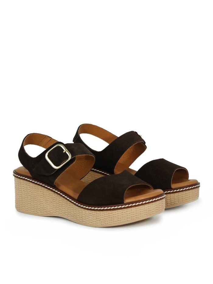 SANDALIAS DE PIEL SERRAJE CON CUÑA Y PLANTA DE GEL PARA MUJER APLAUSO 2661 MARRÓN