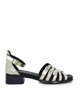 SANDALIAS DE PIEL METALIZADA CON PLANTA DE GEL Y TACÓN BAJO PARA MUJER APLAUSO 2697 PLATINO