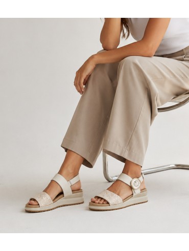 SANDALIAS DE PIEL CON PLANTILLA EXTRAIBLE PARA MUJER APLAUSO 4531 HIELO