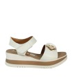 SANDALIAS DE PIEL CON CUÑA Y PLANTA DE GEL PARA MUJER APLAUSO 5974 HIELO