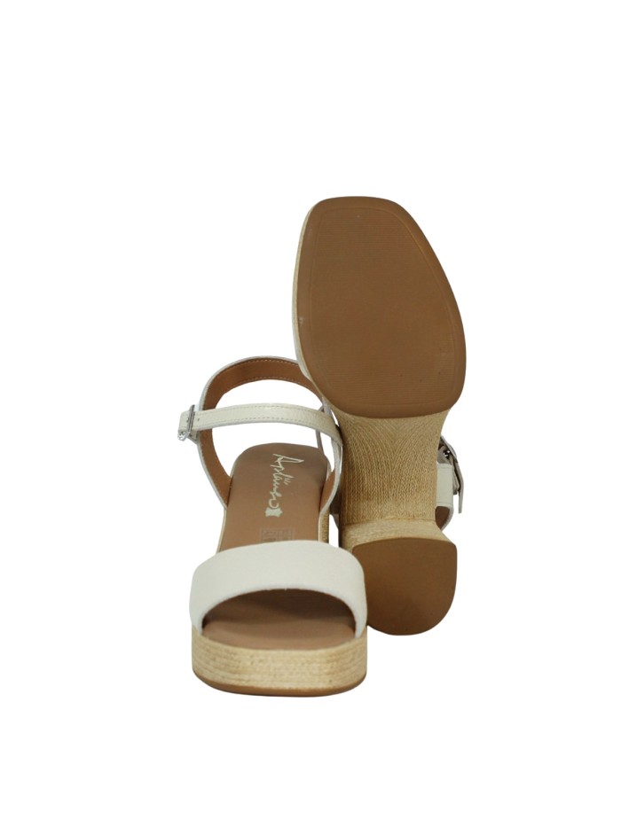 SANDALIAS DE TACÓN EN PIEL CON PLANTA DE GEL PARA MUJER APLAUSO 5732 HIELO