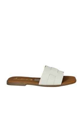 SANDALIAS DE PIEL PLANAS CON PLANTA DE GEL APLAUSO 5550 HIELO