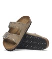 SANDALIAS CLÁSICAS DE BIRKENSTOCK CON TACHUELAS ARIZONA RIVET 1029390 TAUPE