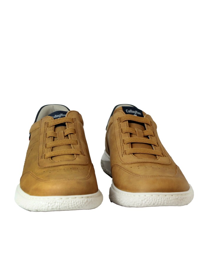 ZAPATO DE PIEL CON CORDONES CALLAGHAN SAND USED 61805 CUERO