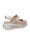 SANDALIAS CONFORT DE PIEL CON VELCRO PARA MUJER CALLAGHAN 35204 | Berta Blanco Oro