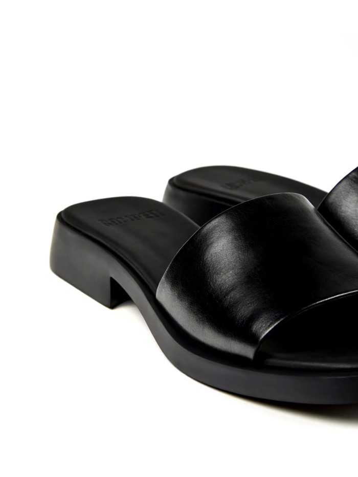 SANDALIAS DE PIEL NEGRA PARA MUJER DE PIEL CAMPER CON SUELA XL EXTRALIGHT