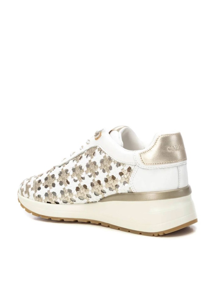 ZAPATILLA BLANCA DE MUJER CARMELA 16228701 DE PIEL CON DISEÑO TRENZADO Y PLANTILLA EXTRAÍBLE