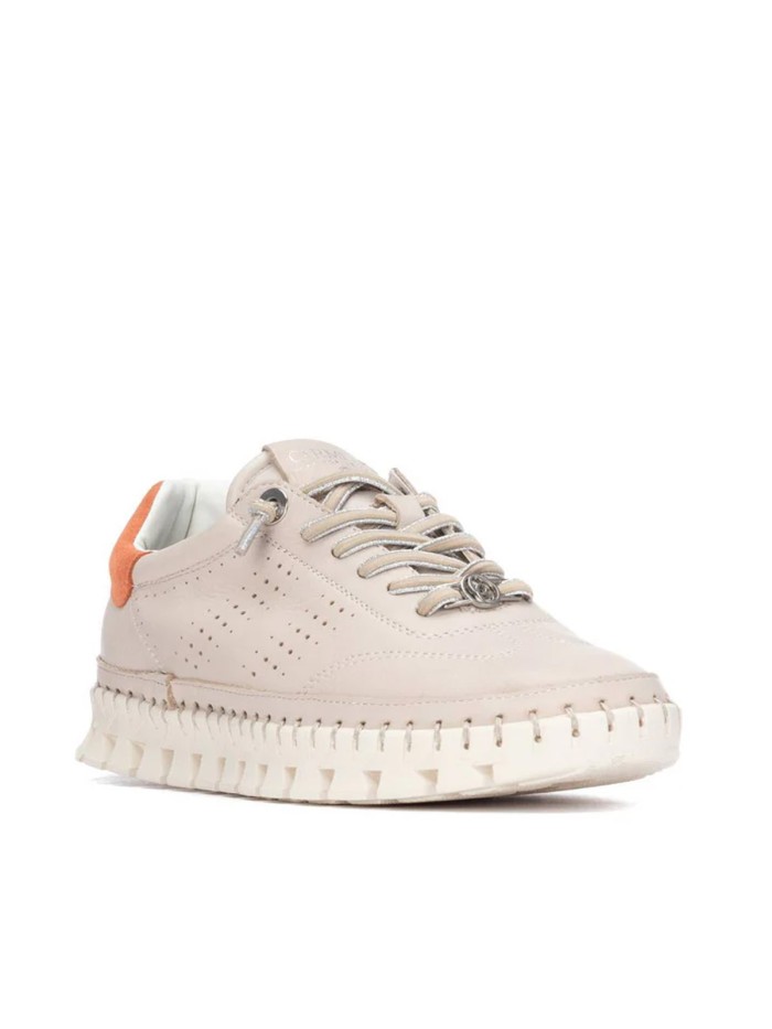 ZAPATILLA DE MUJER DE PIEL CALADA CARMELA 16310703 BEIGE