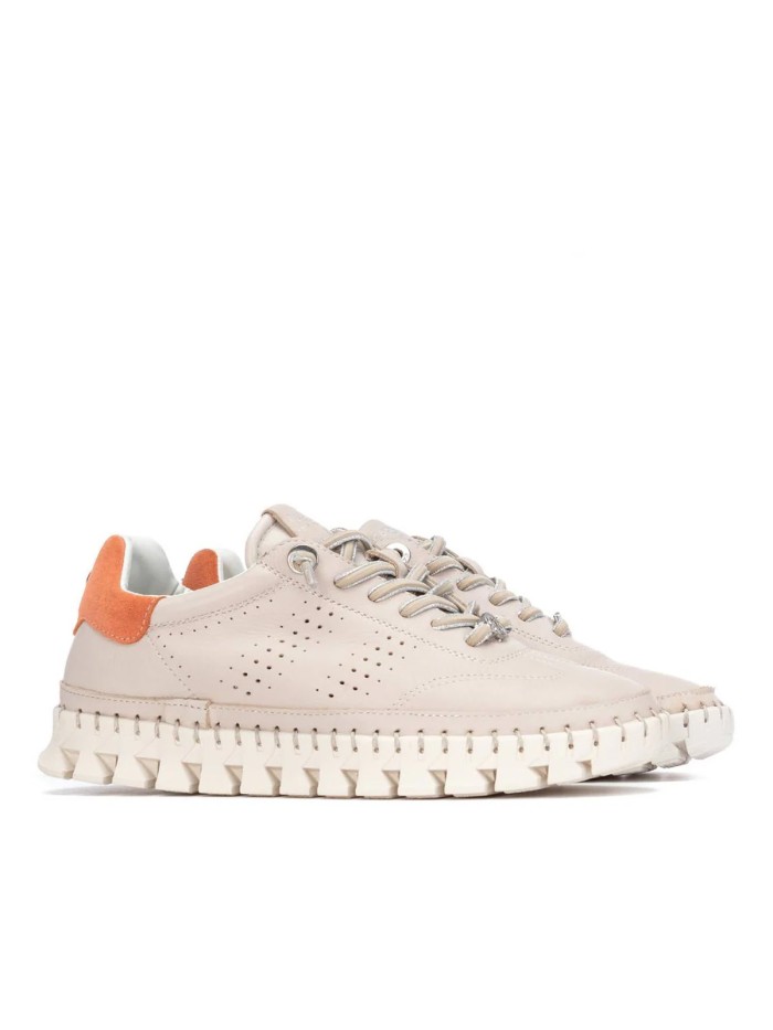 ZAPATILLA DE MUJER DE PIEL CALADA CARMELA 16310703 BEIGE