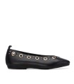 ZAPATILLAS CASUAL DE PIEL CON TACHUELAS PARA MUJER CARMELA 16330501 NEGRO