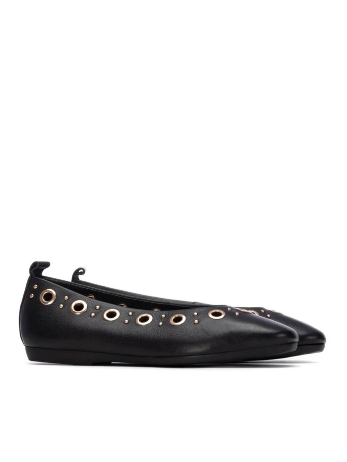 ZAPATILLAS CASUAL DE PIEL CON TACHUELAS PARA MUJER CARMELA 16330501 NEGRO