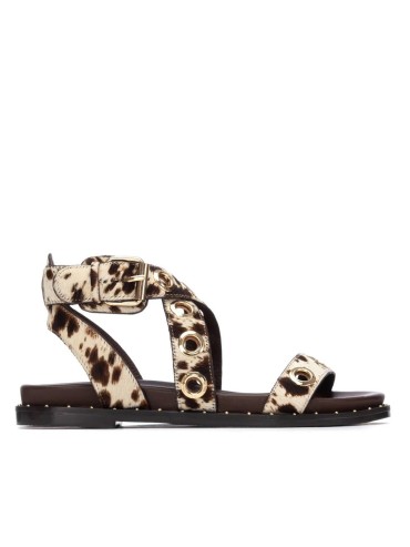SANDALIAS ROMANAS CON TACHUELAS CARMELA 16238907 COW