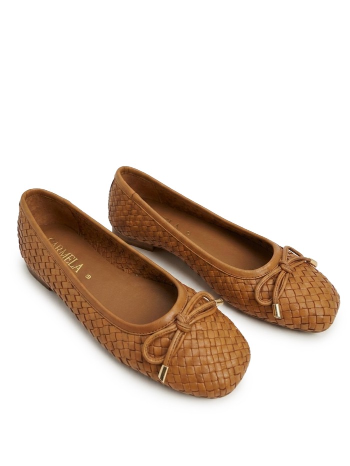 BAILARINA DE PIEL TRENZADA PARA MUJER CARMELA 16329601 CAMEL