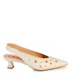 ZAPATOS BAJOS DESTALONADOS BEIGE CON TACHUELAS PARA MUJER DESIREE GARONS 9