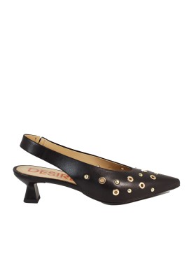 ZAPATOS BAJOS DESTALONADOS EN PIEL CON TACHUELAS PARA MUJER DESIREE GARONS 9 NEGRO
