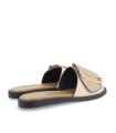 SANDALIA PLANA CON ADORNO BROCHE PARA MUJER NOA HARMON GRAPE BEIGE
