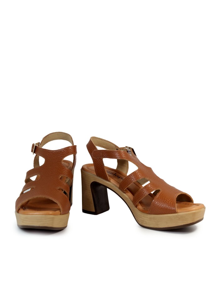 SANDALIAS DE PIEL CON HEBILLA AJUSTABLE Y TACÓN PENELOPE 6464 MARRÓN