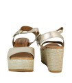SANDALIAS DEL PIEL METALIZADA CON CUÑA DE RAFIA PENELOPE 6523 ORO