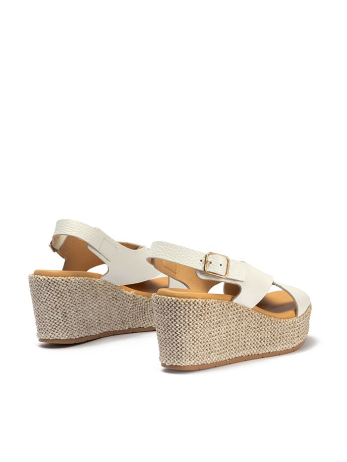SANDALIAS DE TIRAS CRUZADAS EN PIEL CON CUÑA PARA MUJER PITILLOS 11270 BEIGE