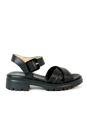 SANDALIAS DE PIEL NEGRAS CÓMODAS CIERRE DE HEBILLA PARA MUJER PITILLOS 2832