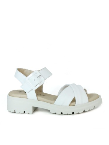 SANDALIA BLANCA DE PIEL CÓMODA CON TIRAS CRUZADAS PARA MUJER PITILLOS 2832