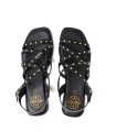 SANDALIA PLANA DE PIEL DE TIRAS CON TACHUELAS PARA MUJER PORRONET BLAIR 3223 NEGRO