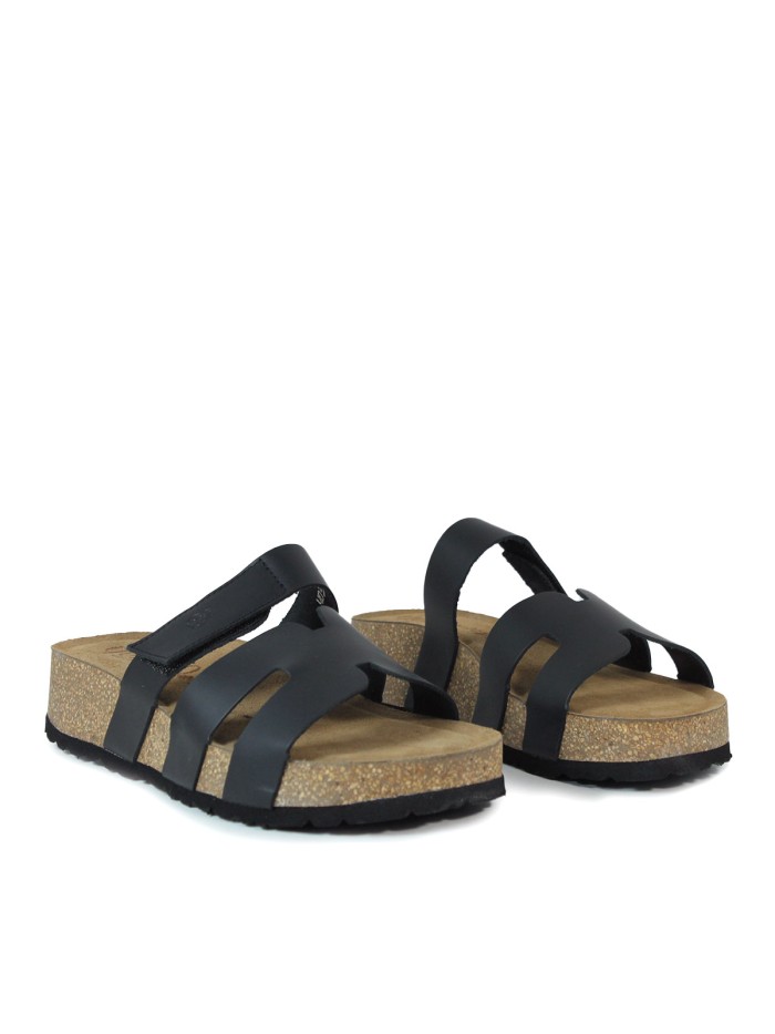 SANDALIAS DE PIEL NEGRO CON PALTAFORMA PARA MUJER YOKONO WIWI 125