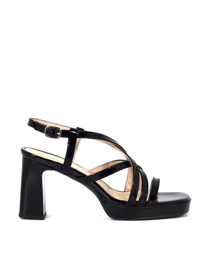 DESIREE JUDIT 4 NEGRO