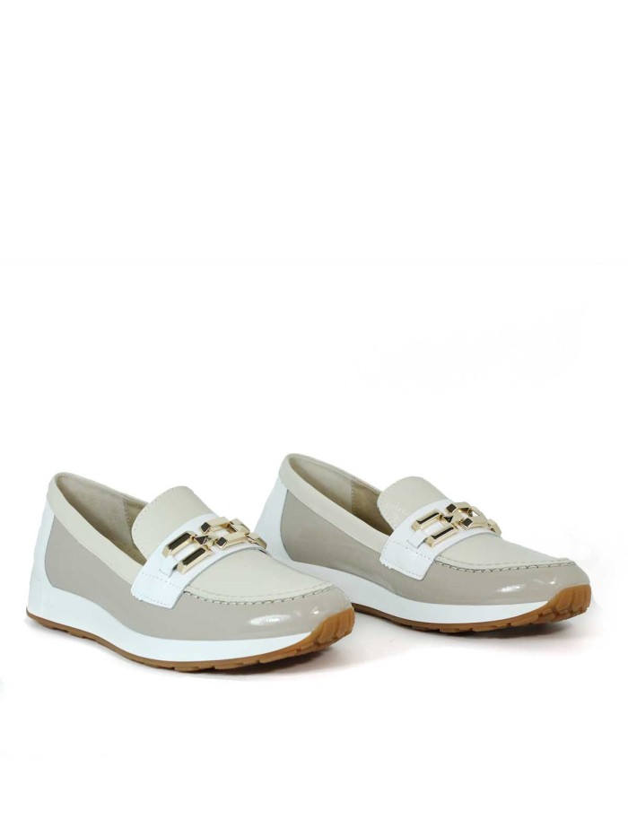 MOCASINES PLANOS DE CHAROL 5675 BEIGE-PIEDRA