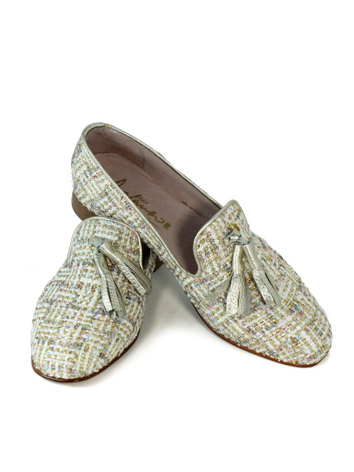 MOCASINES DE BORLAS TEJIDO TWEED APLAUSO CARMEN KINDER BLANCO-PLATINO