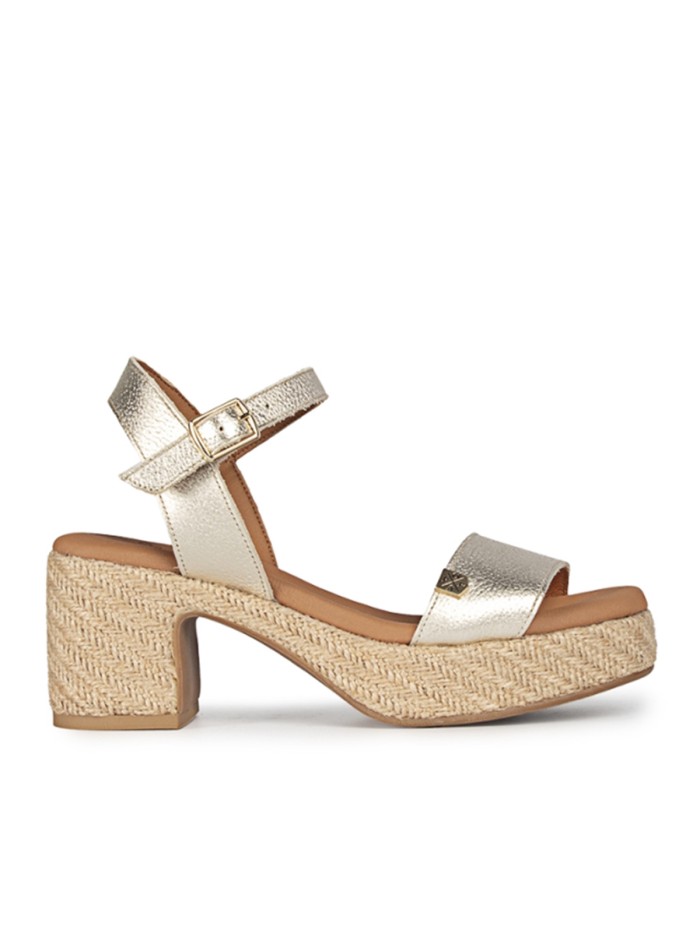 SANDALIAS DE YUTE CON TACÓN POPA BELICHE LAMINADO ORO