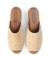 SANDALIAS DE CUÑA EN SERRAJE Y YUTE POPA ARENITA GRABADO BEIGE