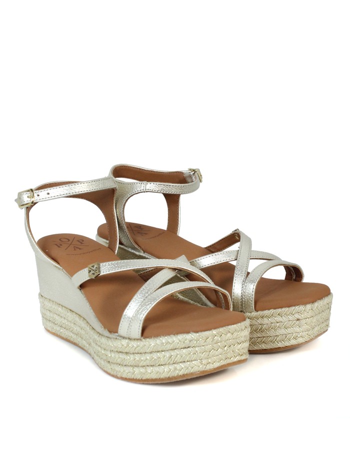SANDALIAS DE PIEL CON CUÑA POPA CARLOTI LAMINADO ORO