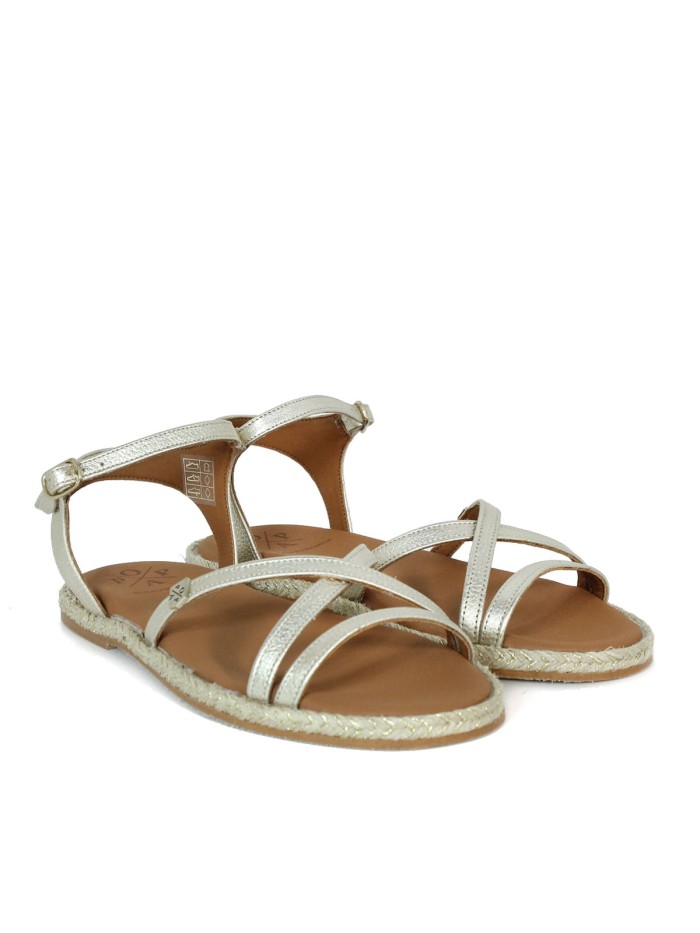SANDALIAS PLANAS DE PIEL POPA CUBAGUA LAMINADO ORO