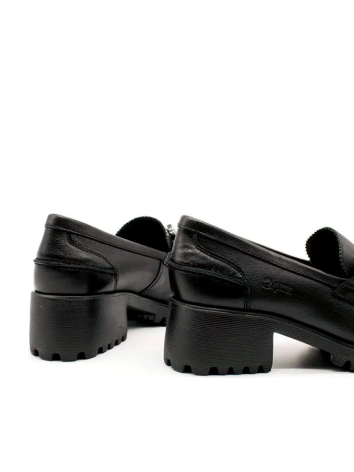 MOCASÍN TACÓN DE PIEL CON ESTRIBO 24HORAS 26230 NEGRO
