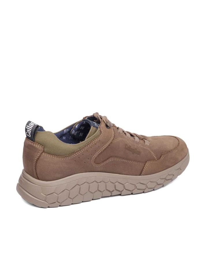 ZAPATILLA DE HOMBRE CON CORDONES TODOTERRENO TAUPE CALLAGHAN Suv Cro