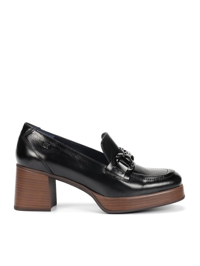 MOCASÍN NEGRO DE TACÓN DORKING CRISTEL D9155