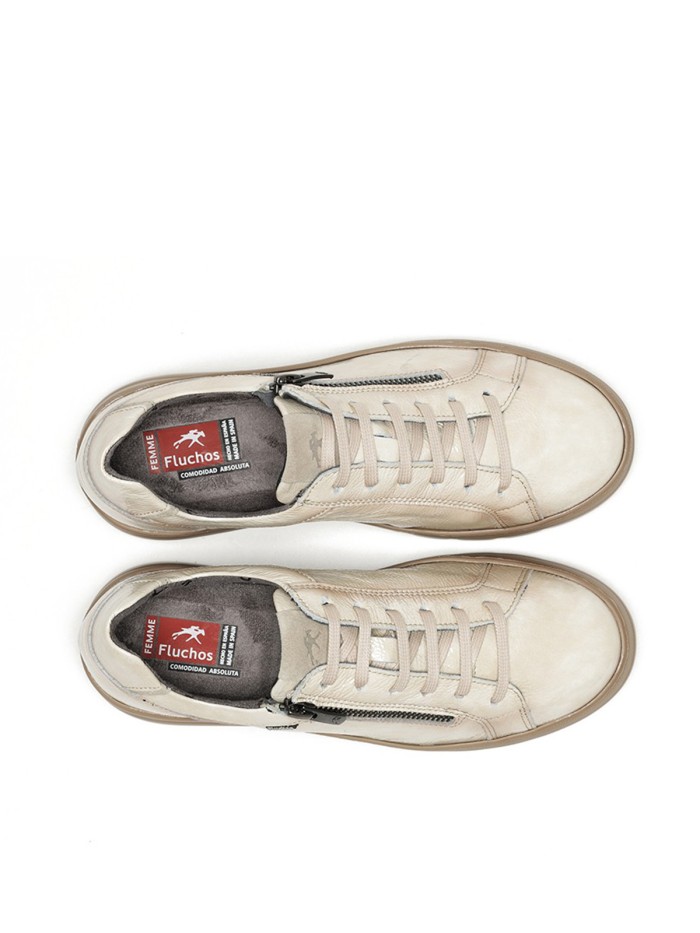 ZAPATO BEIGE DE SPORT EN CHAROL CON CREMALLERA FLUCHOS POMPAS F1666
