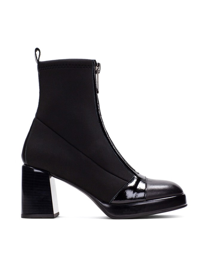 BOTÍN DE PIEL NEGRO DE TACÓN HISPANITAS TOKIO HI243658