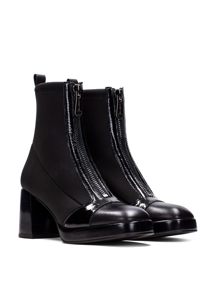 BOTÍN DE PIEL NEGRO DE TACÓN HISPANITAS TOKIO HI243658